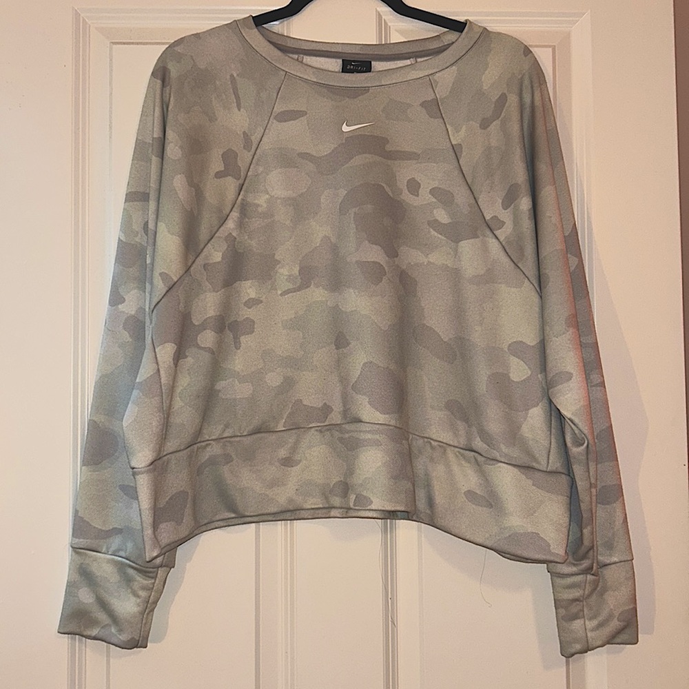 nike cropped crewneck